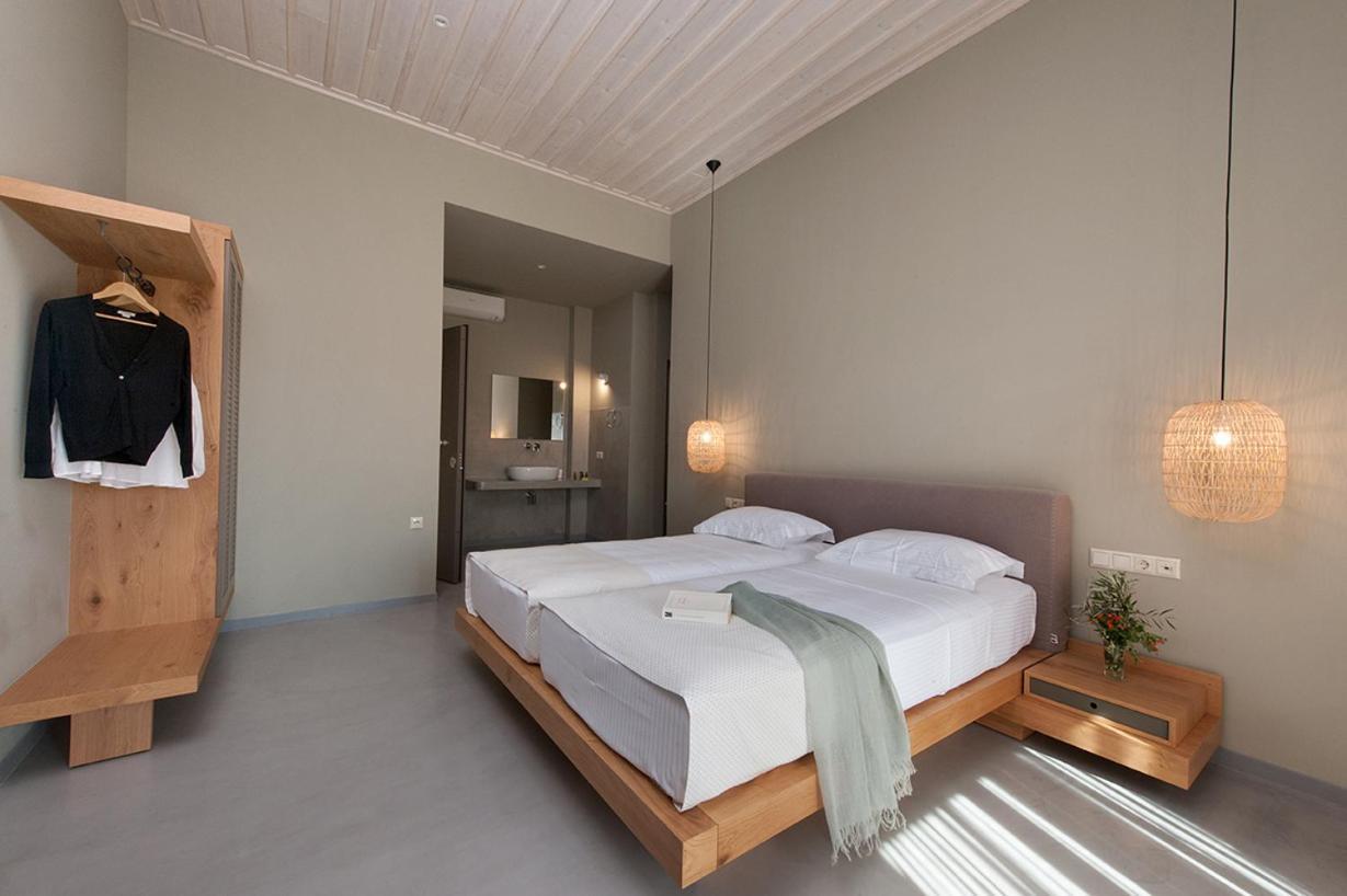 Diapori Suites Hotel Kardhamili Bagian luar foto