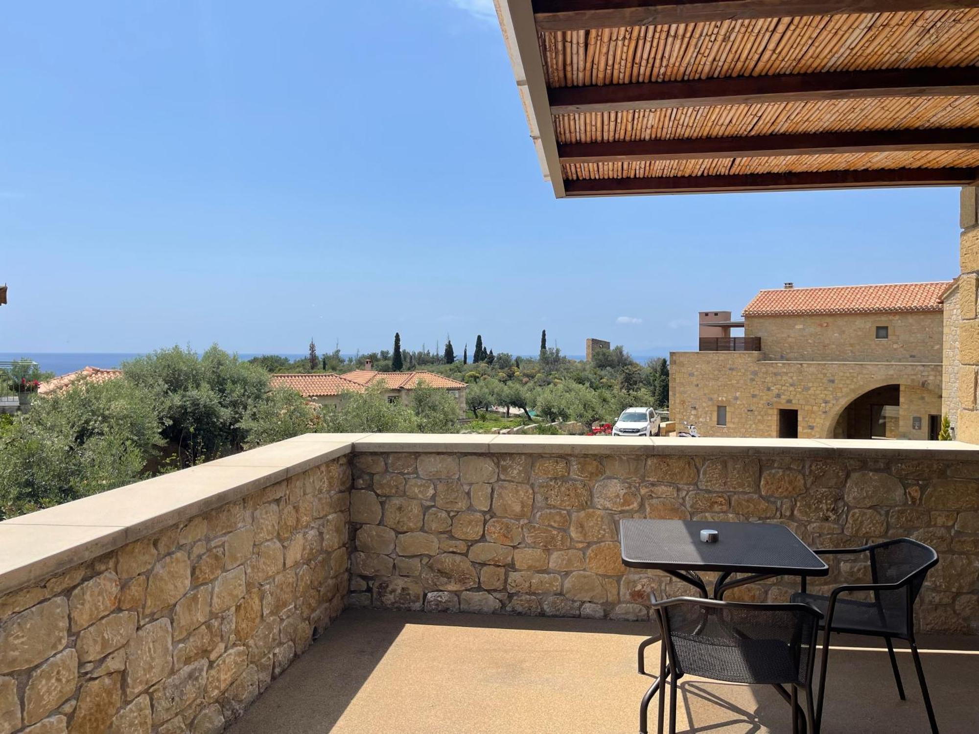 Diapori Suites Hotel Kardhamili Bagian luar foto