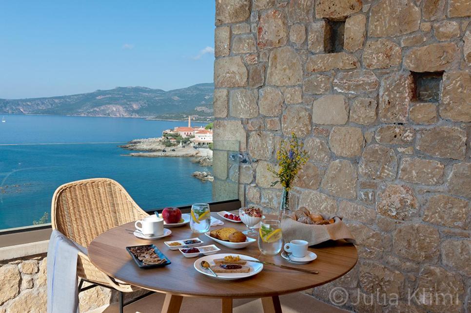 Diapori Suites Hotel Kardhamili Bagian luar foto